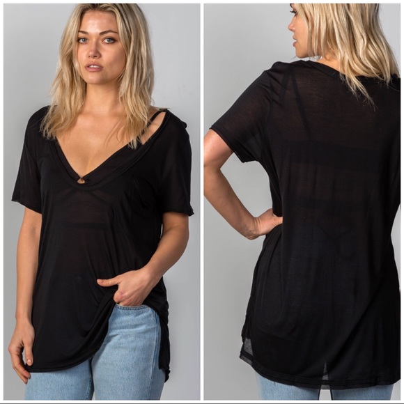 Basic Black Loose Scoop Neck Tee - Picture 2 of 2